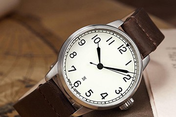 大连劳力士手表不走了售后维修电话