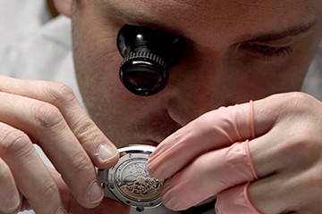 大连劳力士表走快官方售后维修